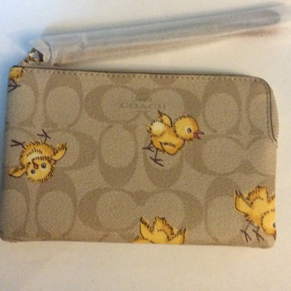 Authentic Coach Chick Wristlet NWT - Picture 3 of 4